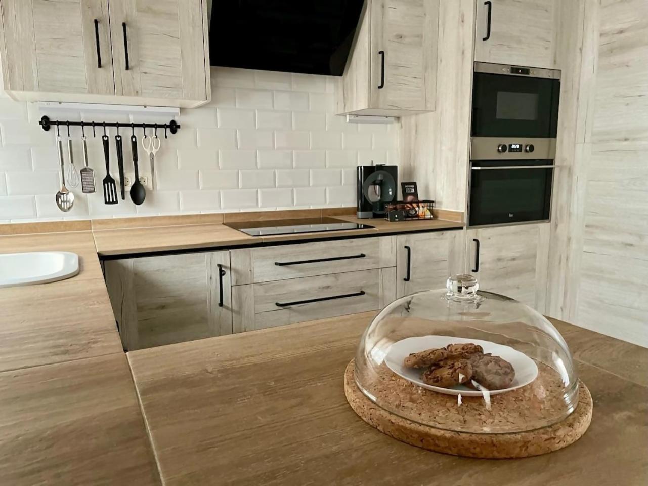 Apartamento 3 Hab Con Parking Junto A La Playa Нерха Екстер'єр фото