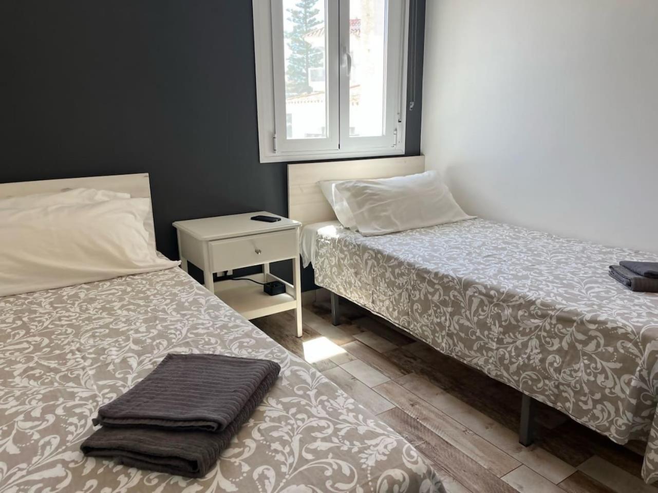 Apartamento 3 Hab Con Parking Junto A La Playa Нерха Екстер'єр фото