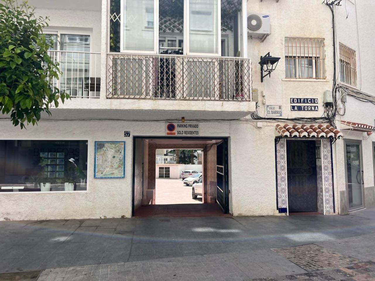 Apartamento 3 Hab Con Parking Junto A La Playa Нерха Екстер'єр фото